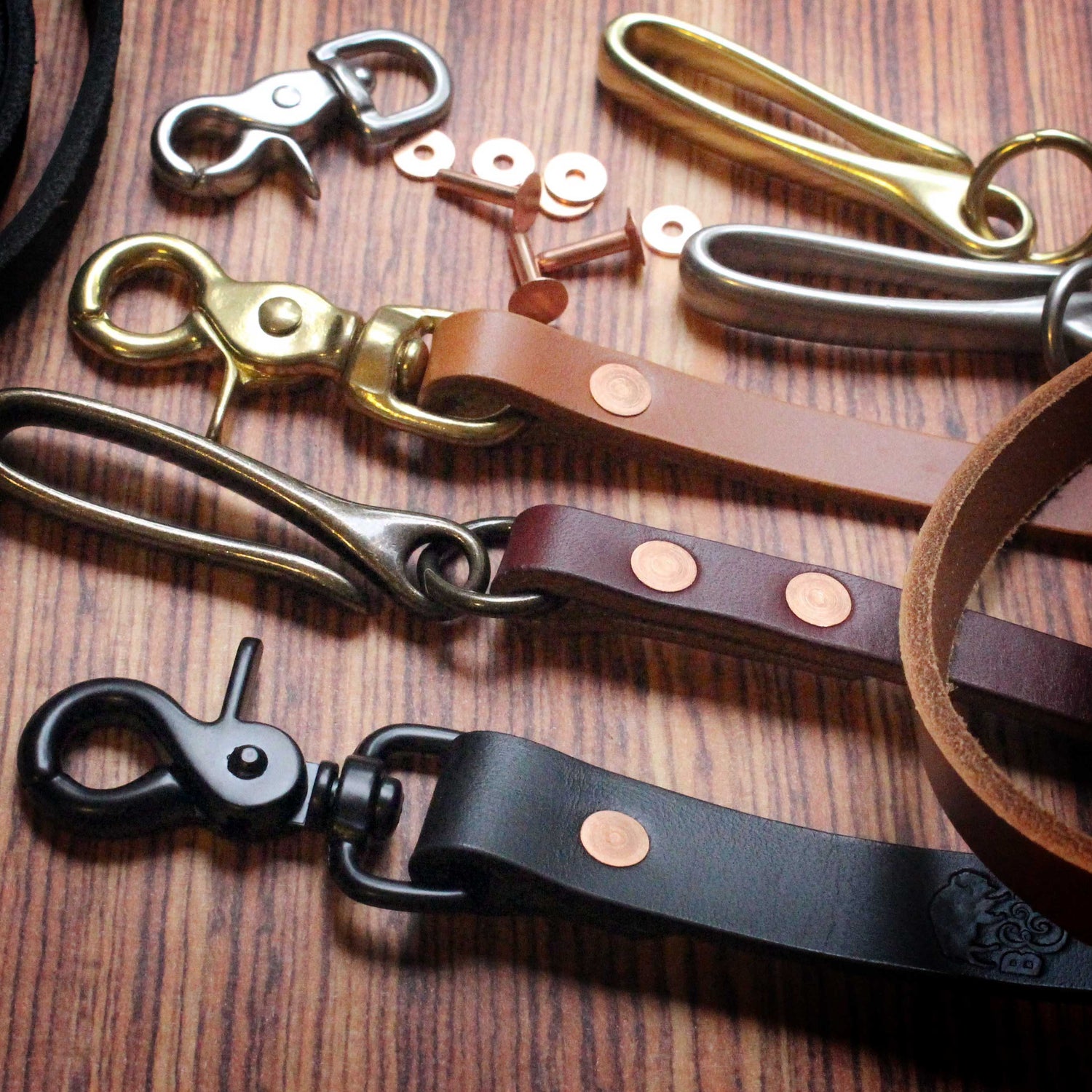 Lanyards, chains & belts
