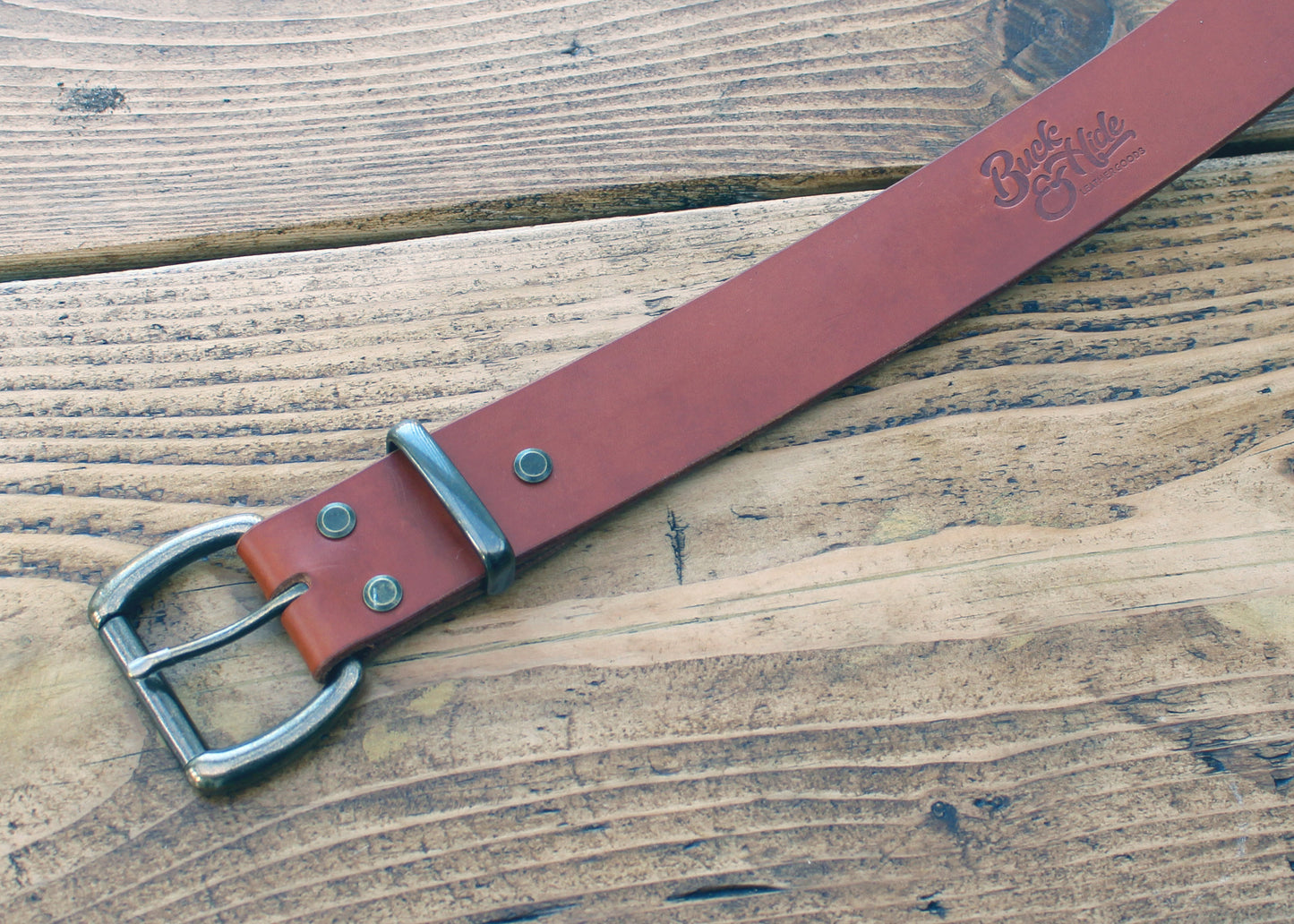 Handmade leather belt in saddle tan