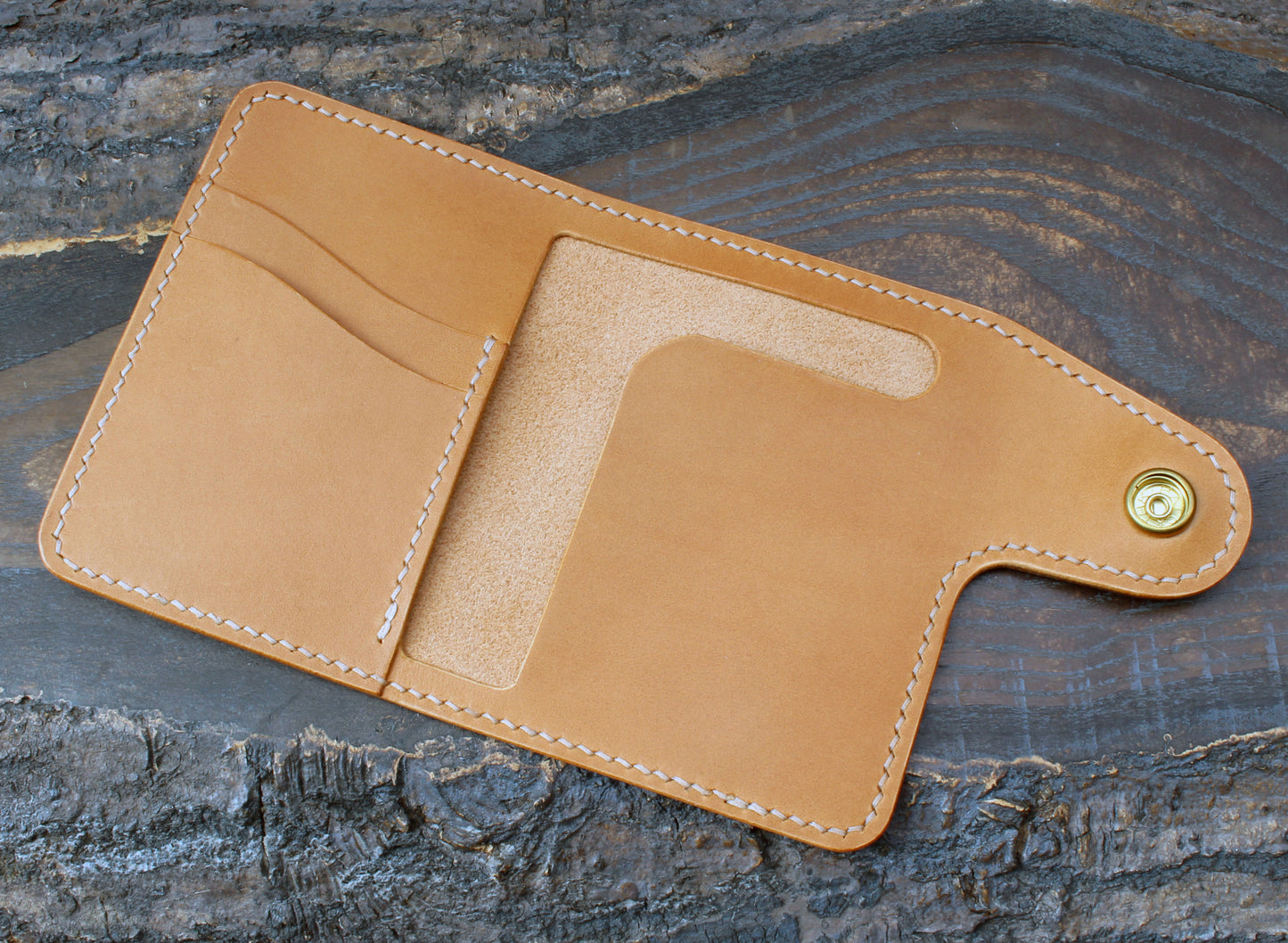 Short biker wallet in Ecbatana & Buttero with brass chain