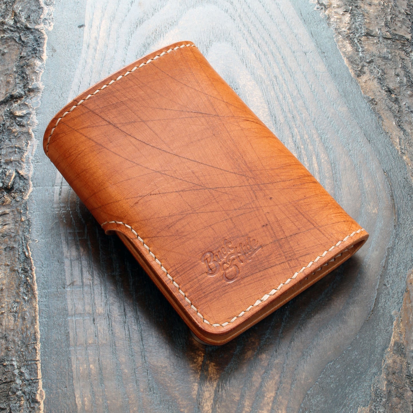 Short biker wallet in Ecbatana & Buttero with brass chain