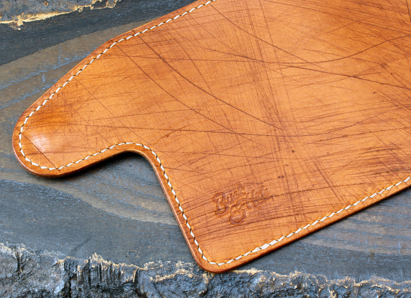 Short biker wallet in Ecbatana & Buttero with brass chain