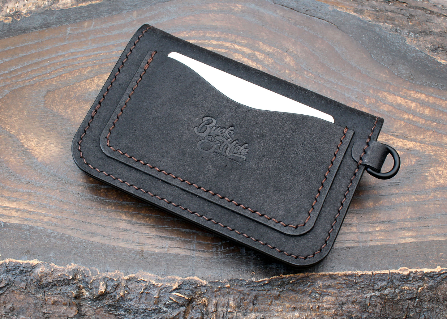 Short trucker wallet in black Pueblo leather
