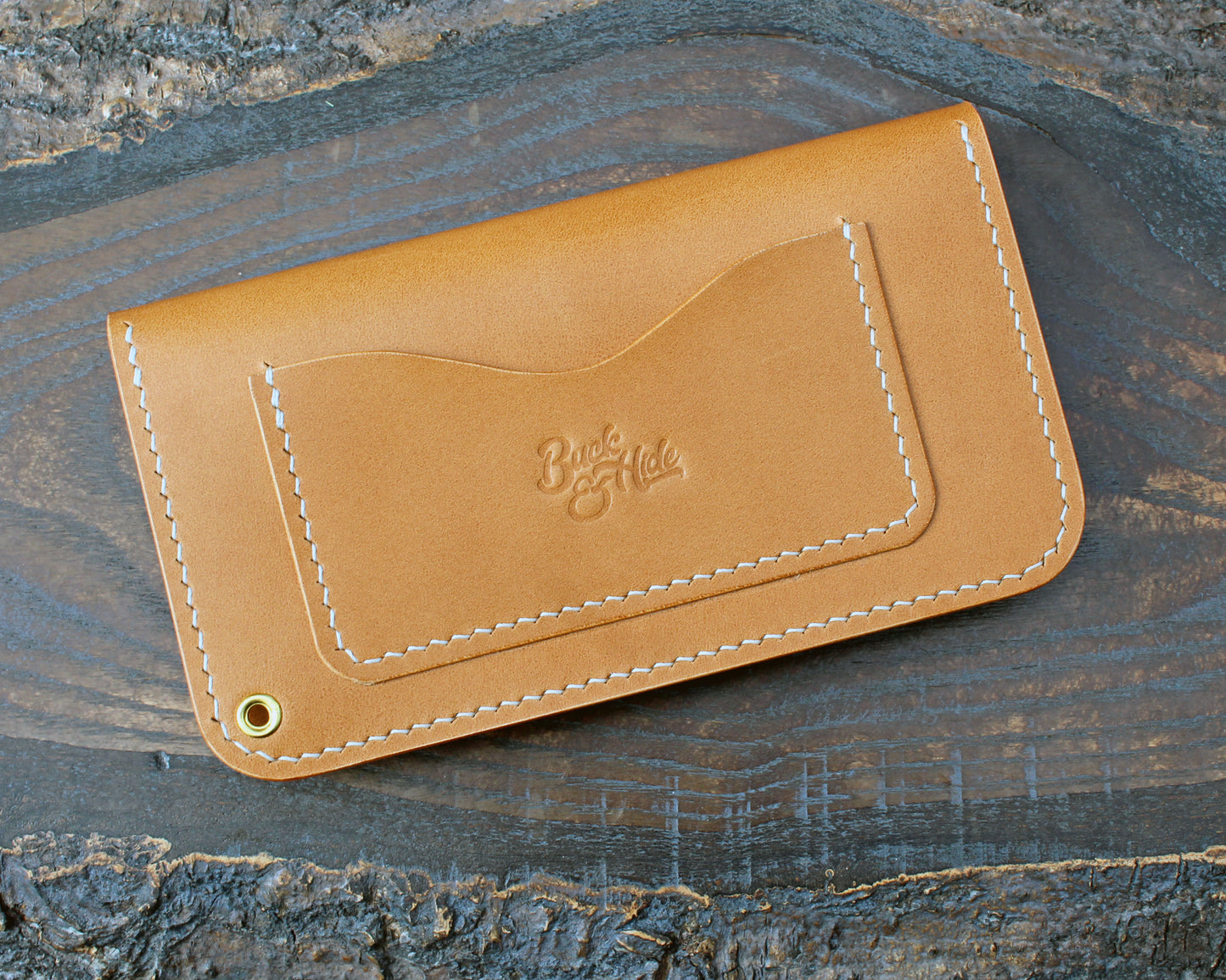 Trucker-style snap wallet in biscuit Buttero.