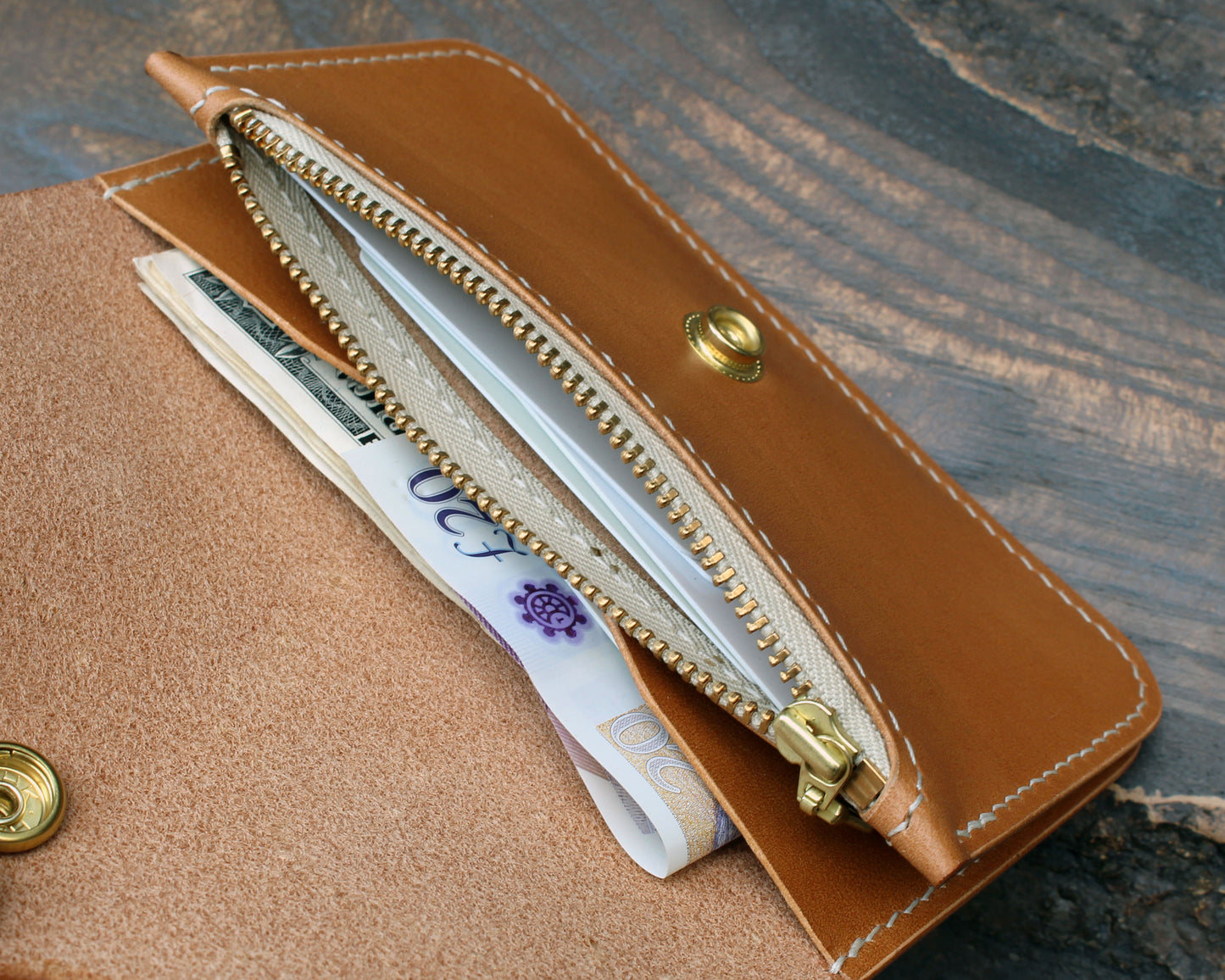 Trucker-style snap wallet in biscuit Buttero.