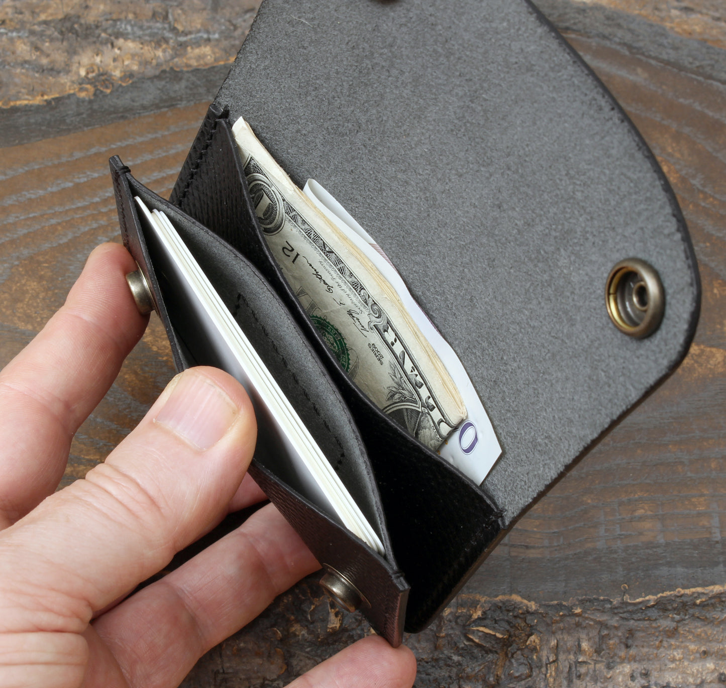 Mini trucker wallet in black hatched Buttero