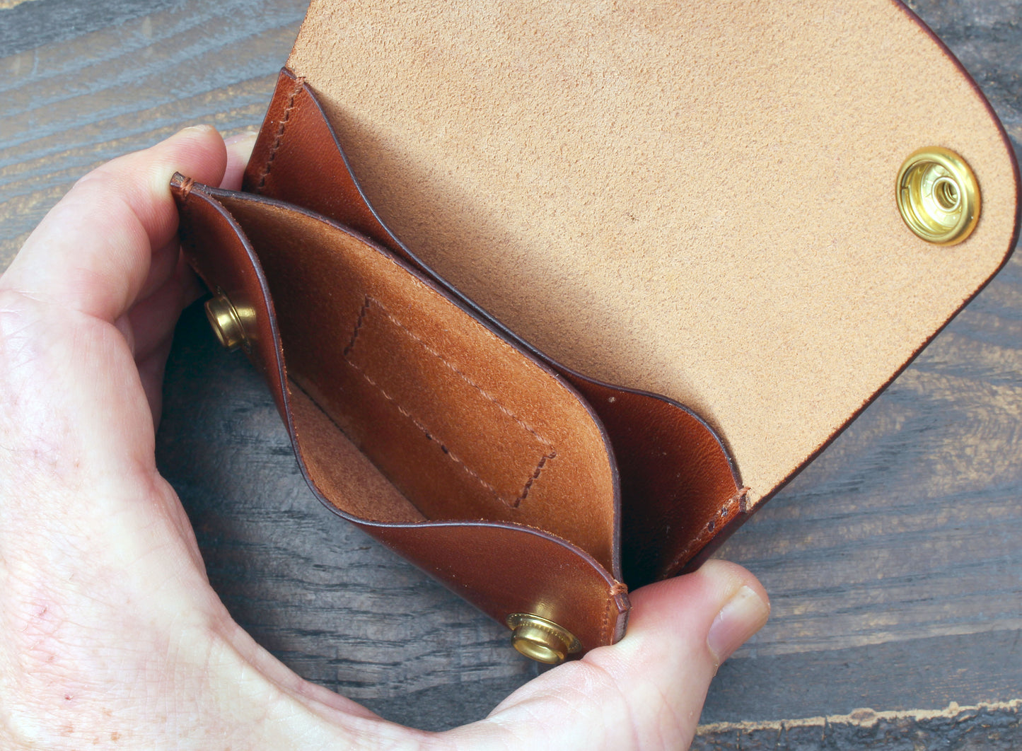Mini trucker wallet in tan Maremma