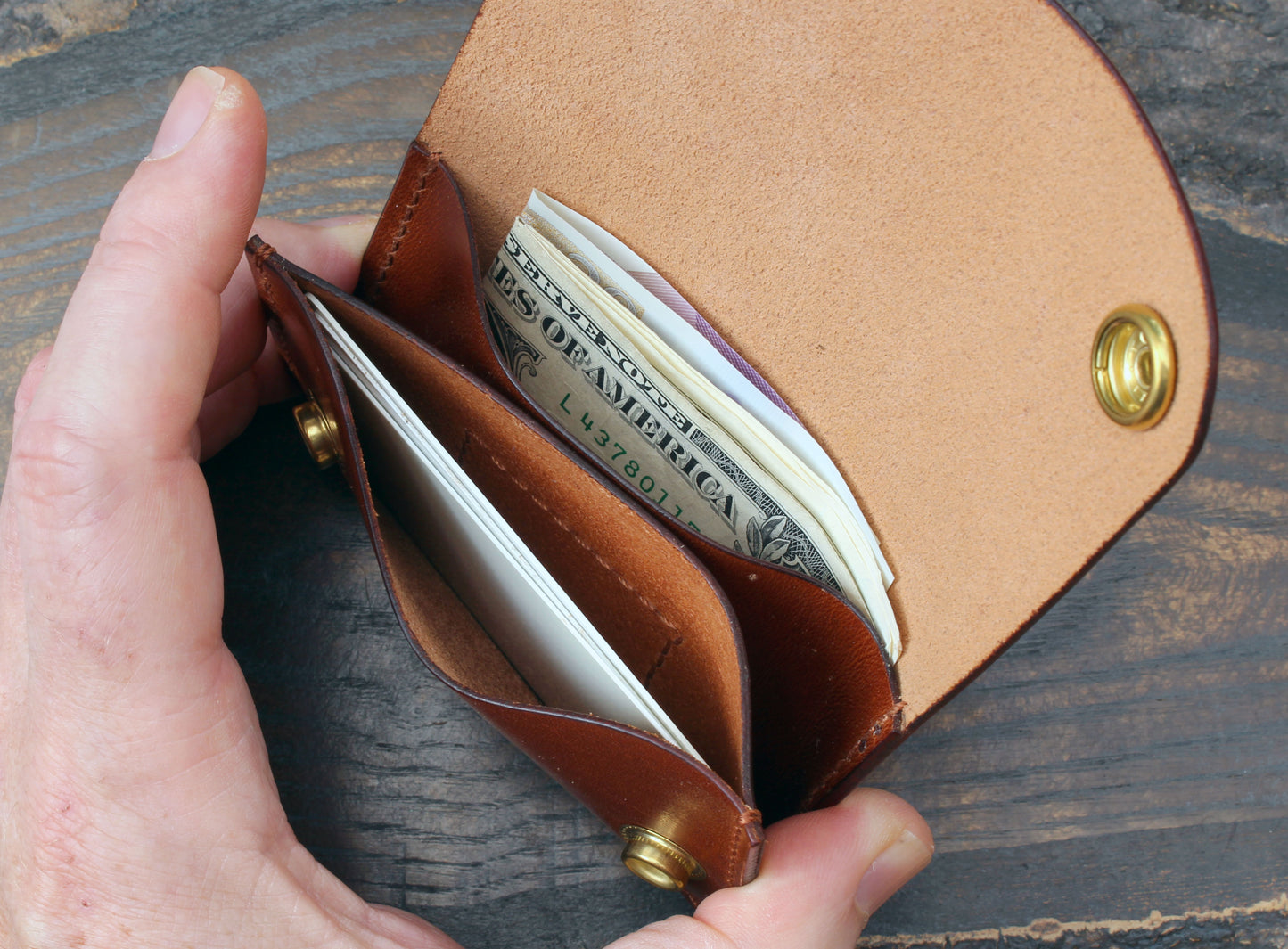 Mini trucker wallet in tan Maremma