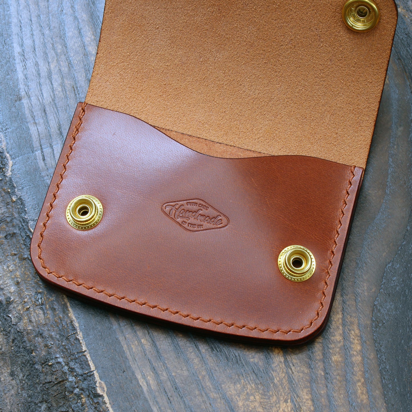 Mini trucker wallet in tan Maremma