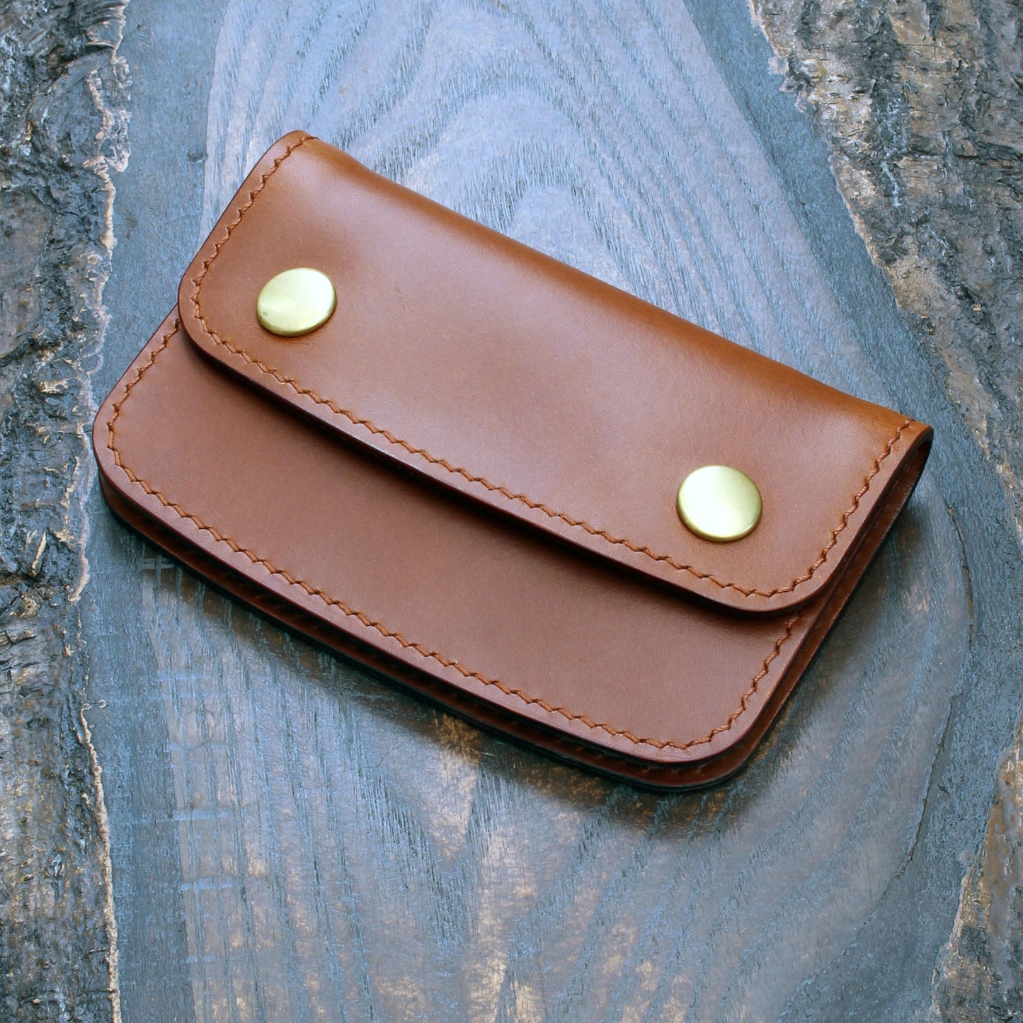 Short trucker wallet in whiskey Buttero leather