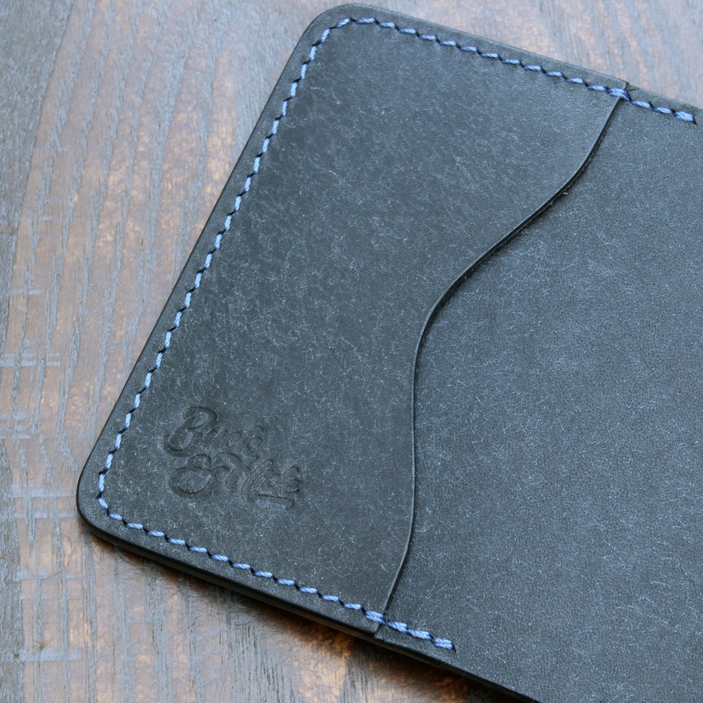 Five-slot bifold in navy blue & olive green Pueblo