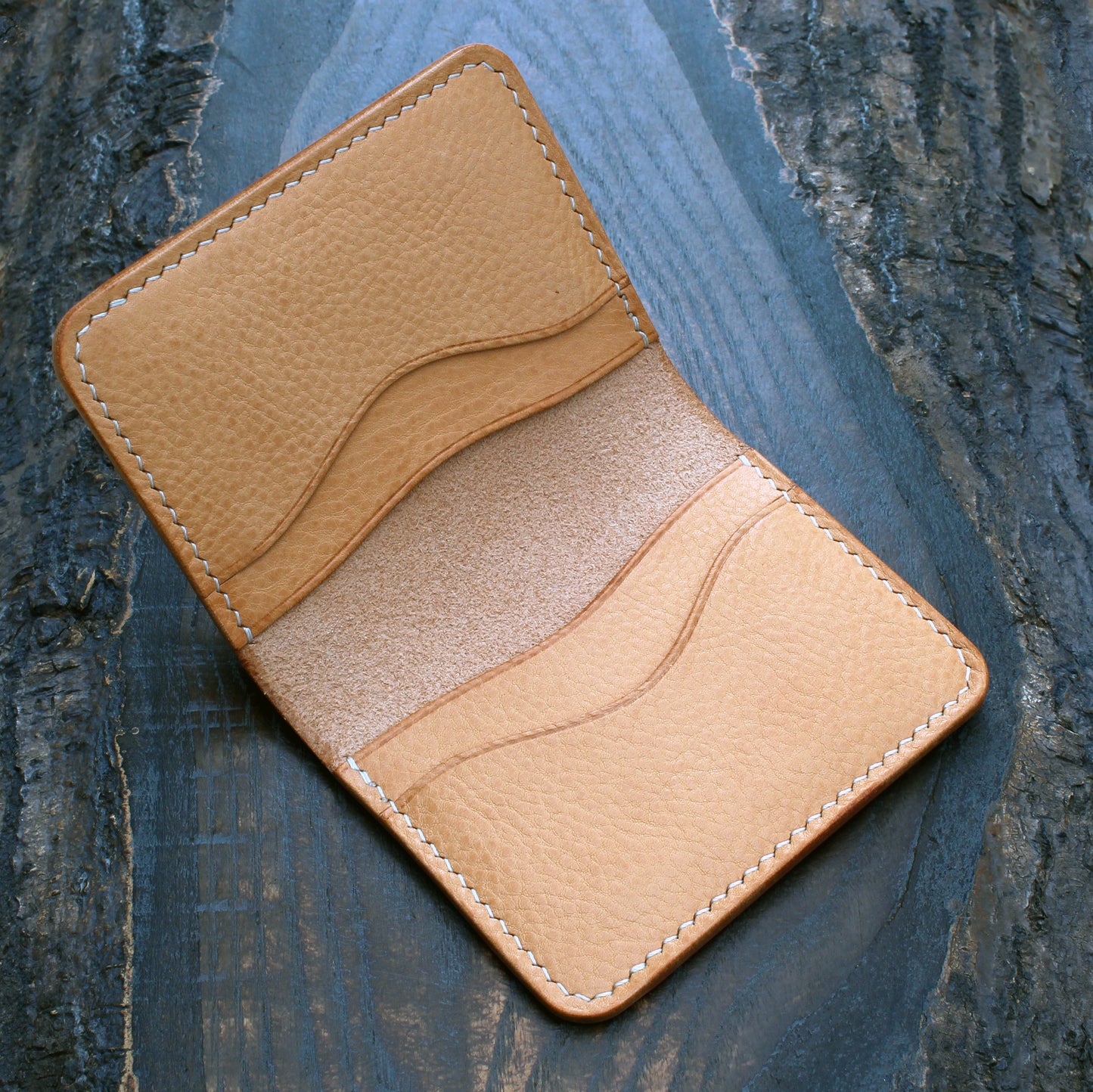 Five pocket wallet for card/cash, natural Minerva Box
