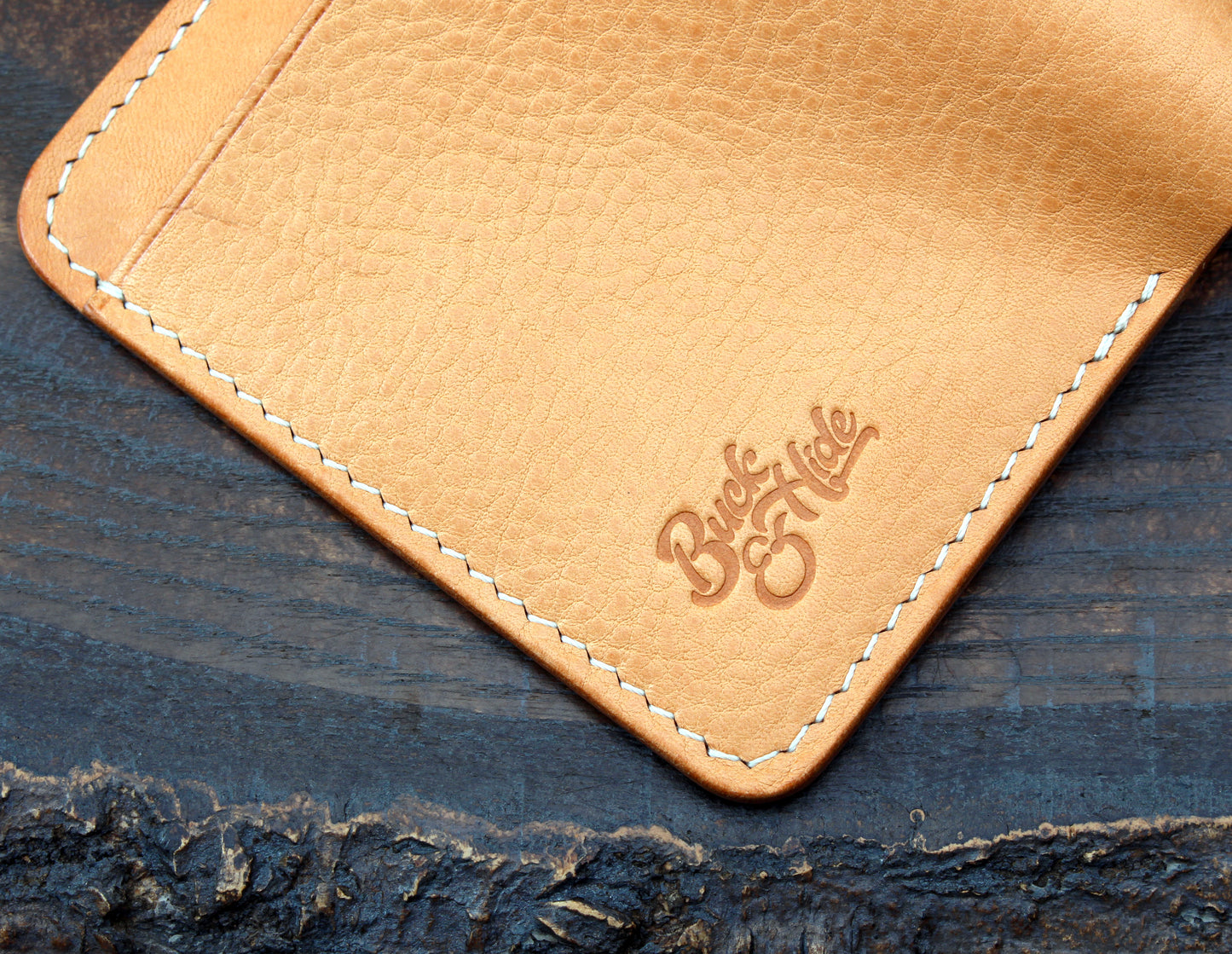 Five pocket wallet for card/cash, natural Minerva Box