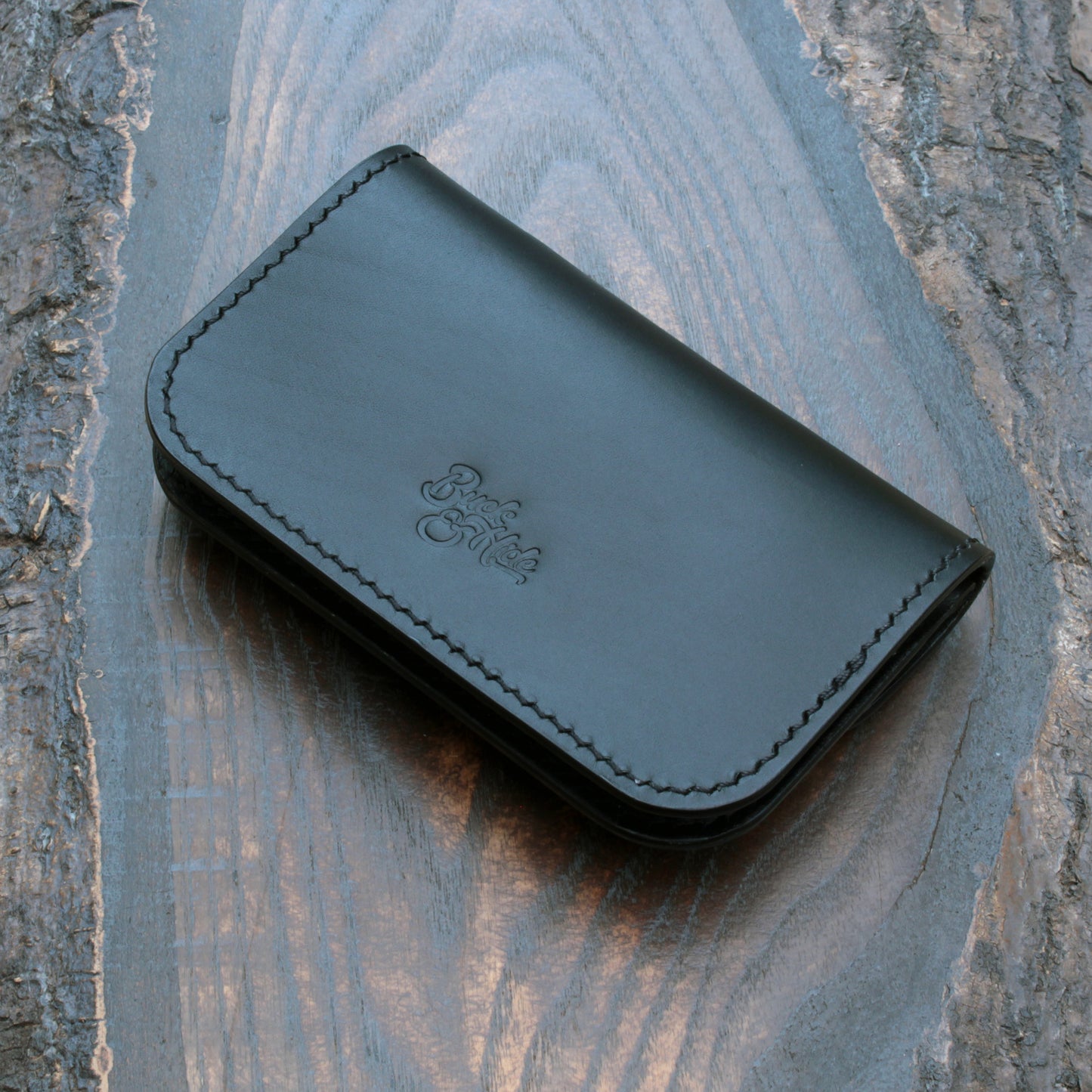 Handmade leather short trucker wallet – black Buttero