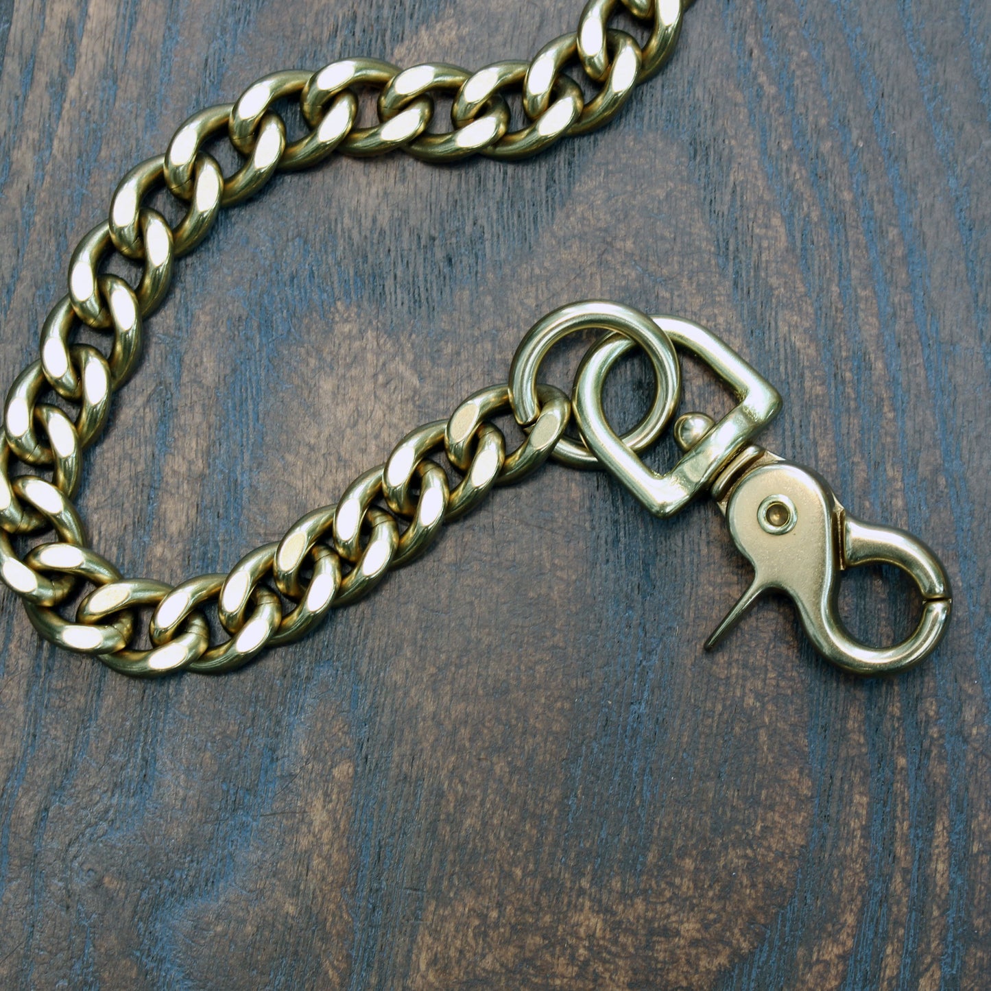Heavy duty wallet chain, solid brass with shackle