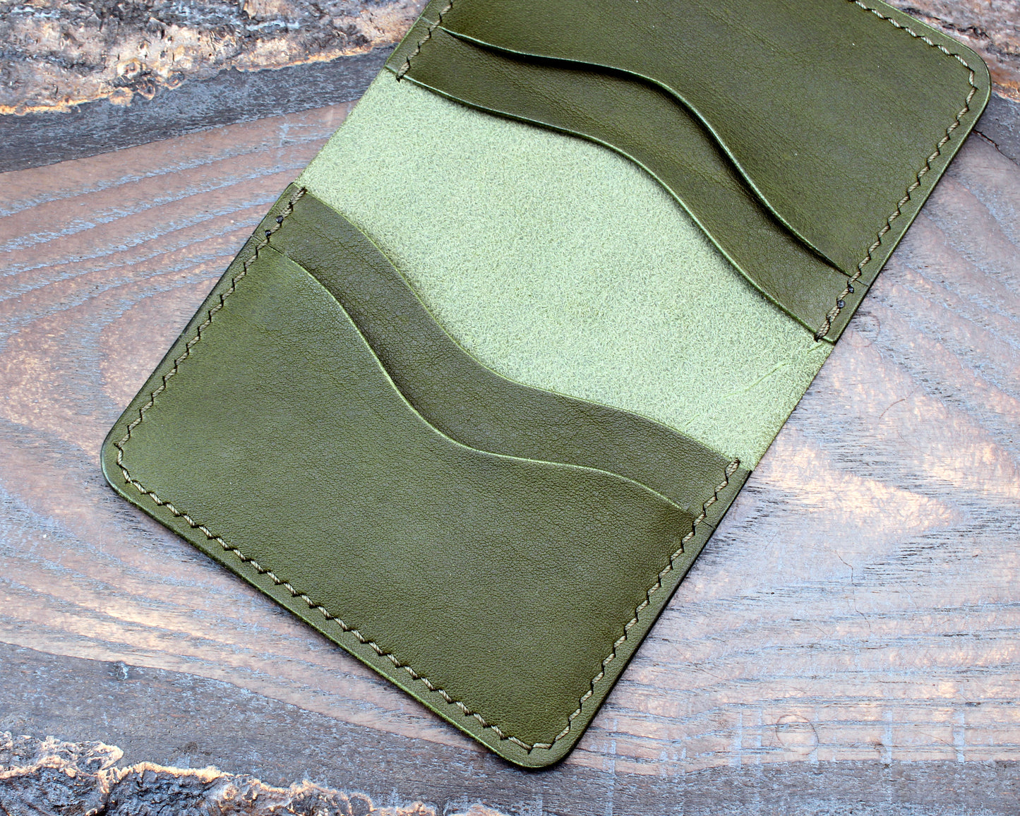 Minerva Box five-slot bifold wallet, olive green