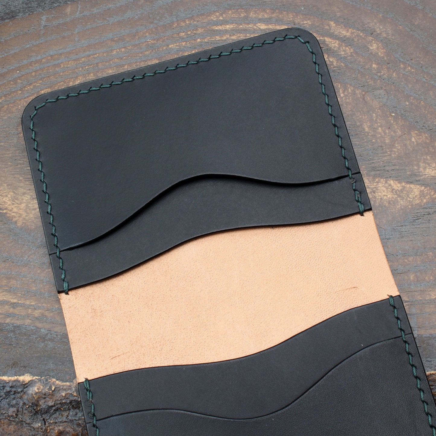 Green Shell Cordovan & black Buttero 5-slot card holder.