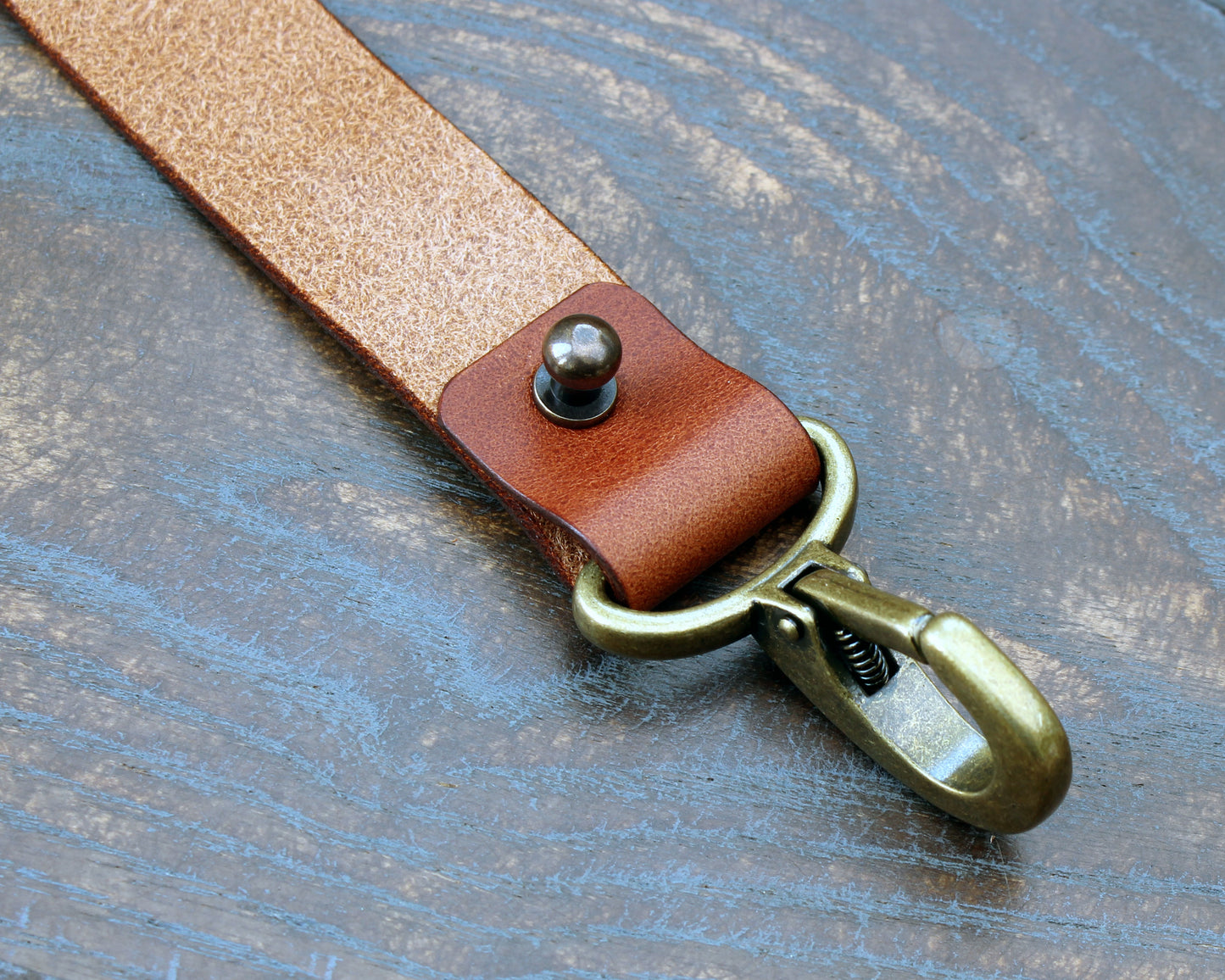 Cognac Buttero and antique brass belt hip-clip