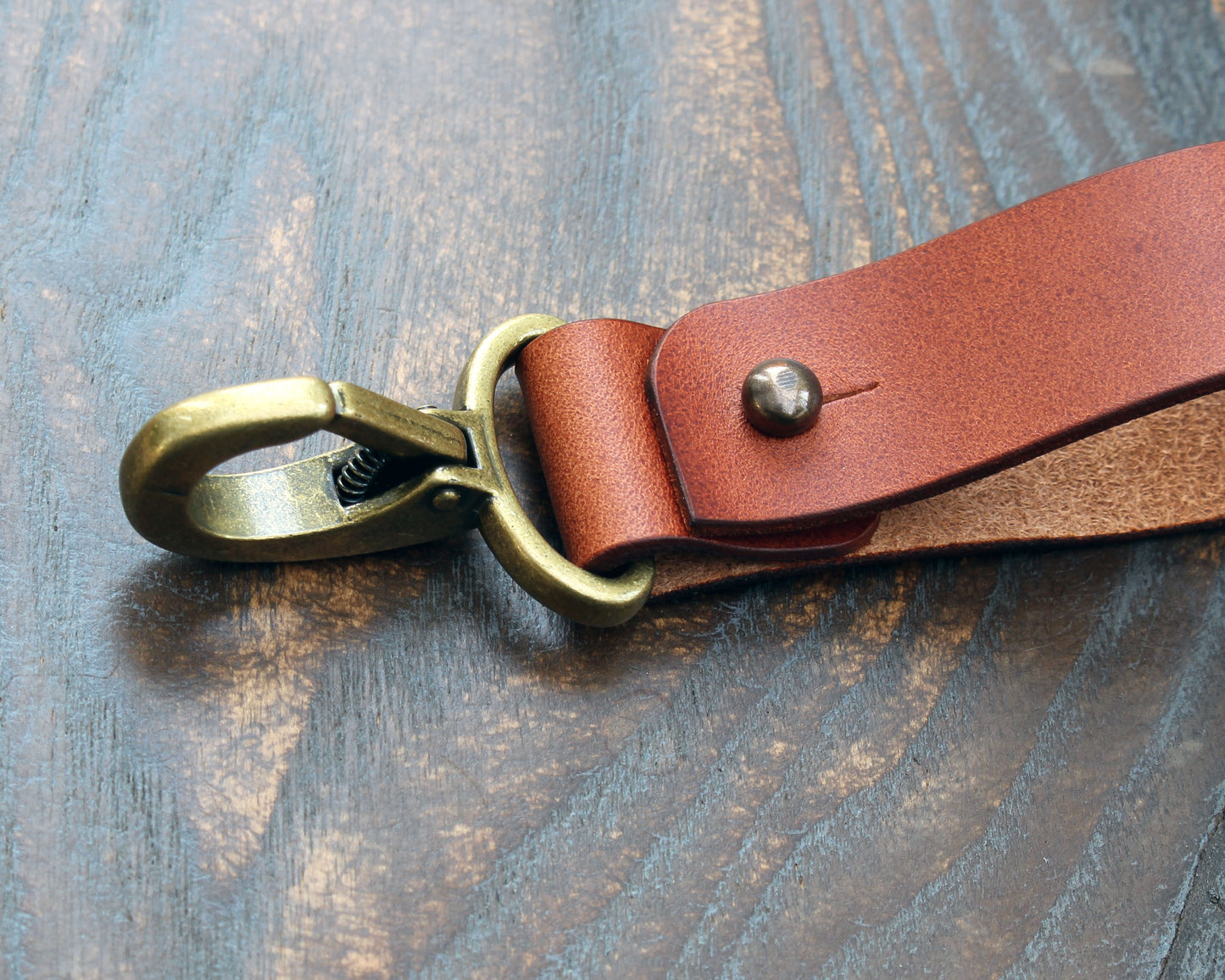 Cognac Buttero and antique brass belt hip-clip