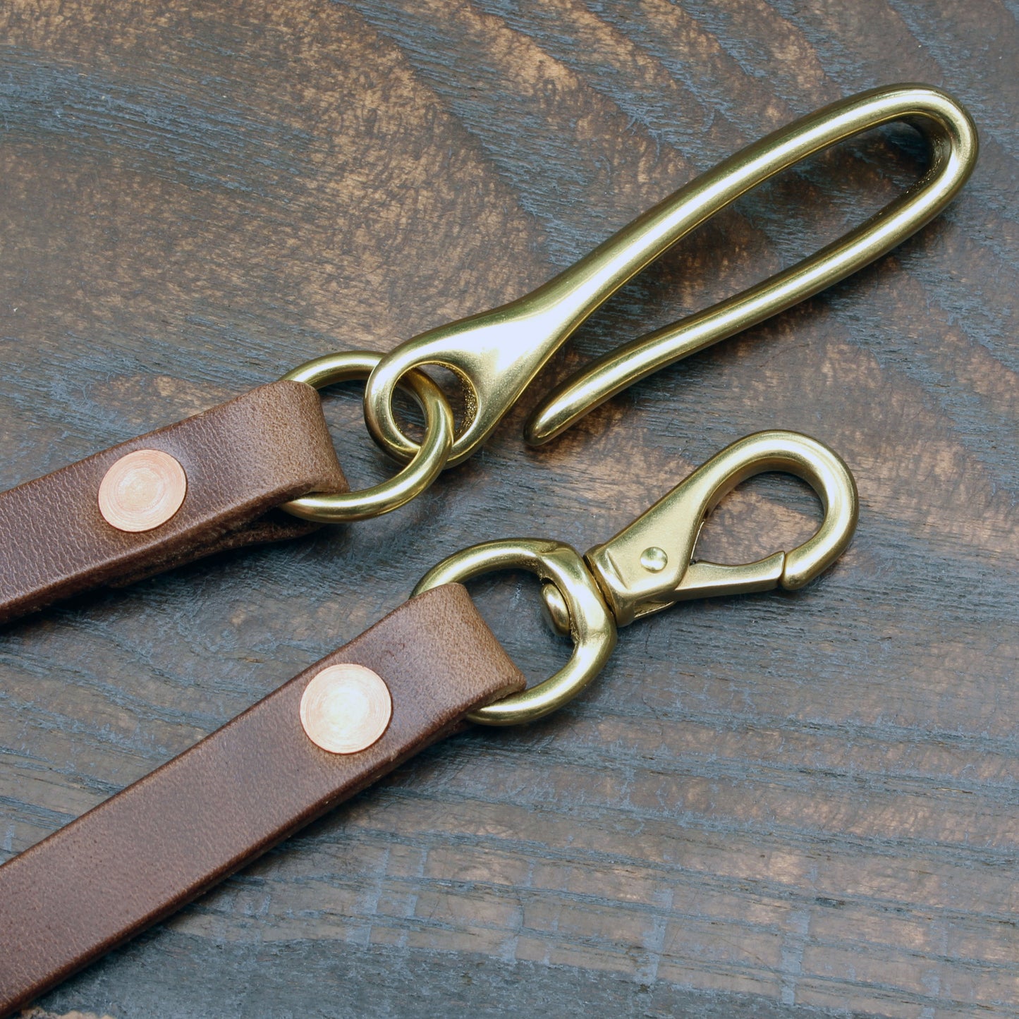 Leather wallet lanyard, natural Horween Chromexcel with brass fish hook
