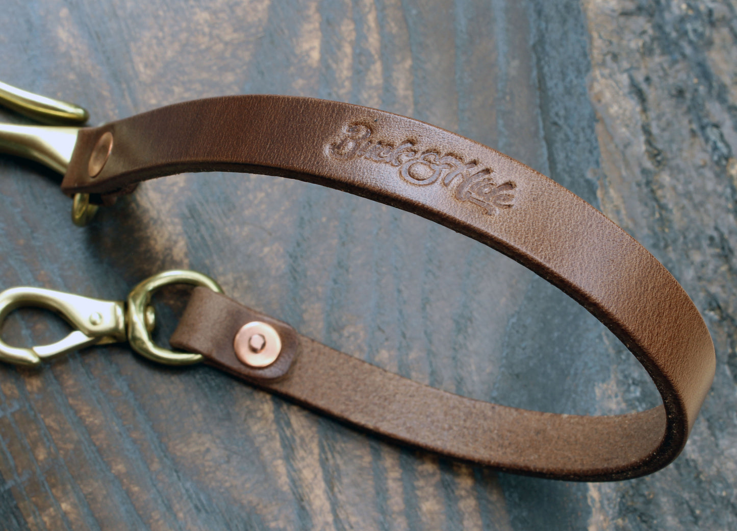 Leather wallet lanyard, natural Horween Chromexcel with brass fish hook