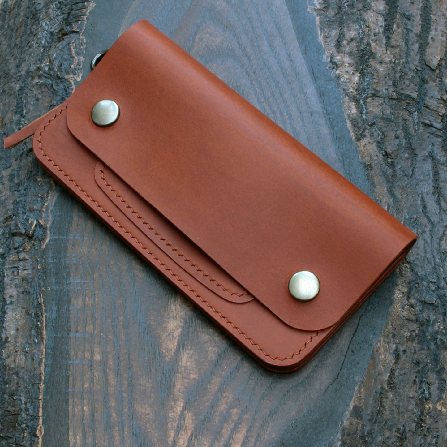 Handmade leather long trucker wallet – cognac Minerva Liscio