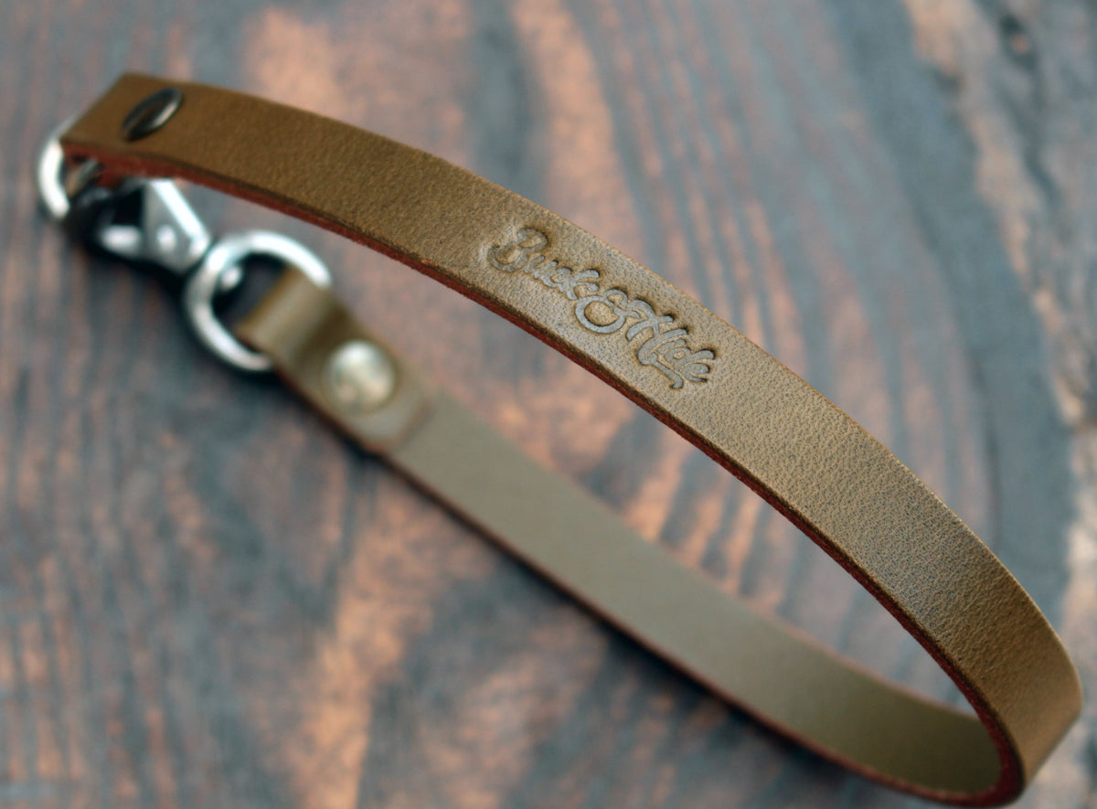 Leather lanyard, olive Horween Chromexcel with matte nickel hardware
