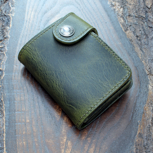 Japanese-style short bifold, olive Wax, Sen coin snap