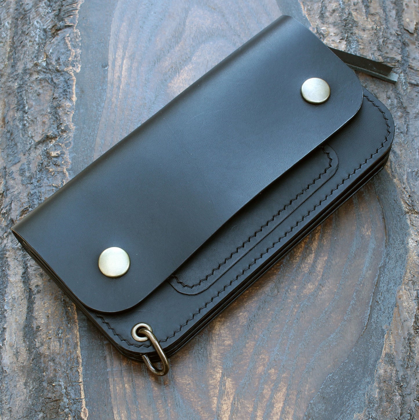 Long triple trucker wallet in black Buttero