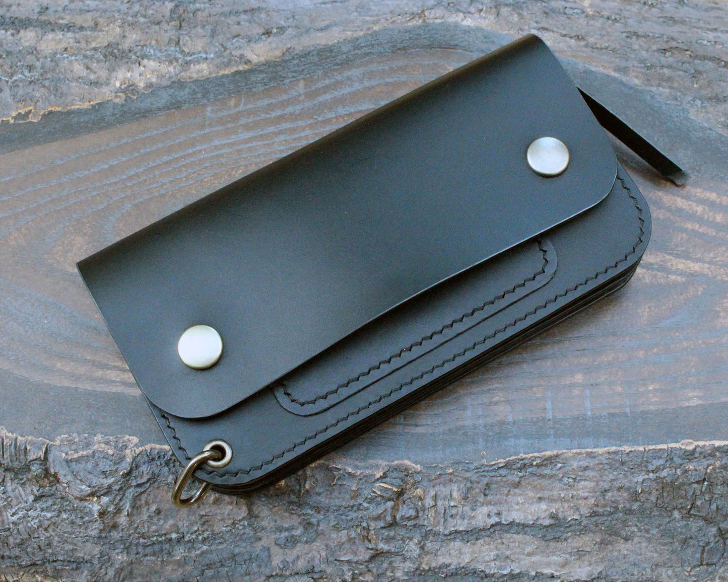 Long triple trucker wallet in black Buttero
