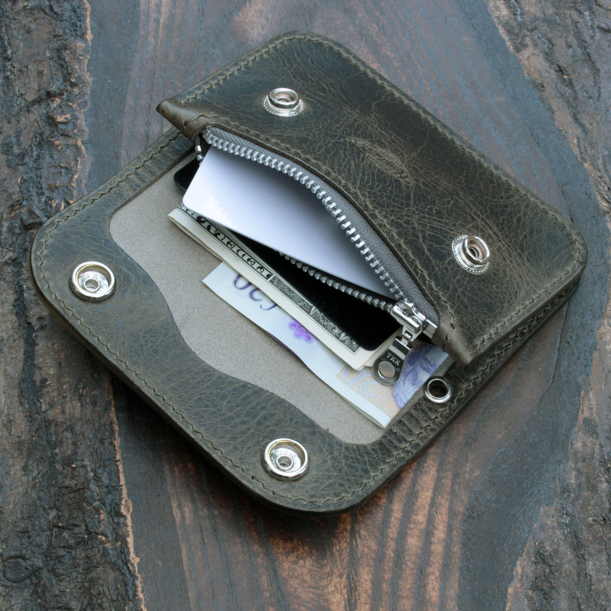 Handmade leather short trucker wallet – Grigio Badalassi Wax