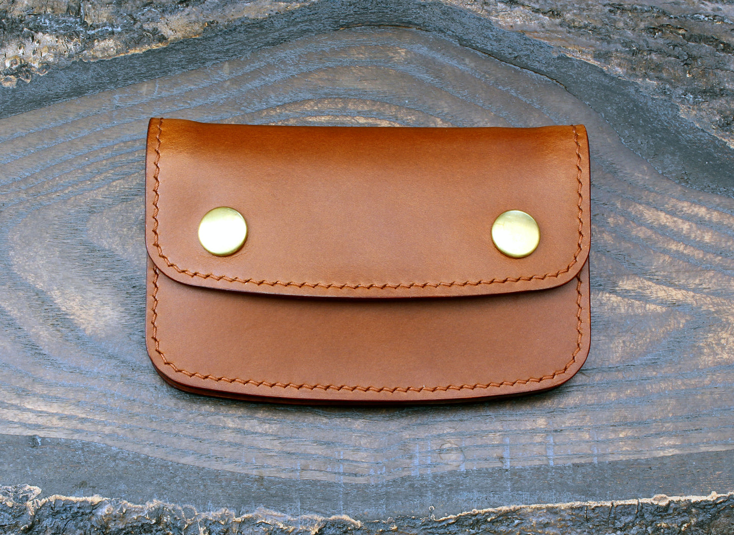 Short trucker wallet in whiskey Buttero leather