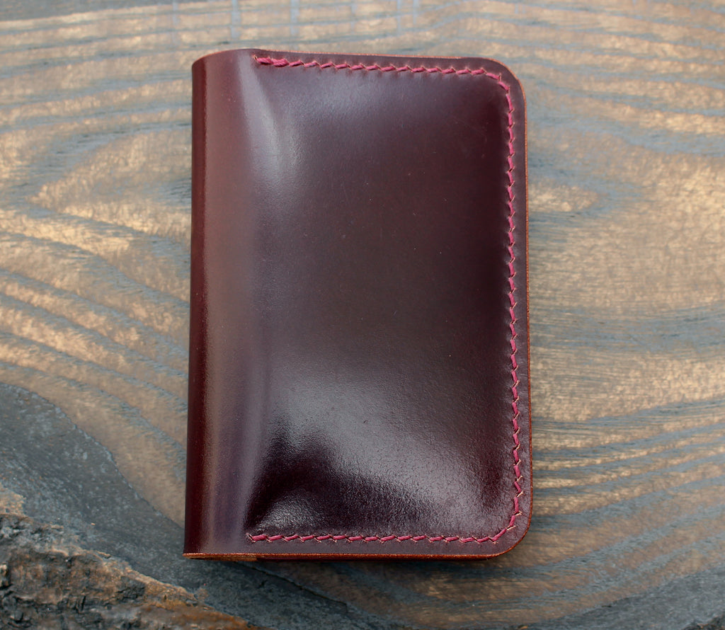 Shell Cordovan three-slot leather card holder, handmade by Buck&Hide